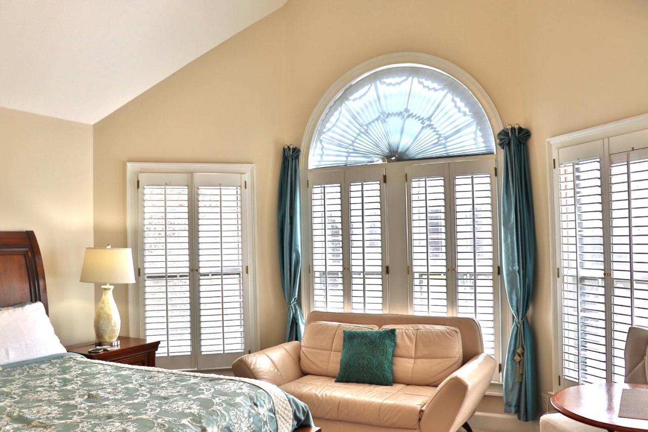 Pleasanton Courtyard Bed And Breakfast 페이엇빌 외부 사진