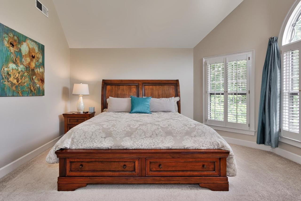 Pleasanton Courtyard Bed And Breakfast 페이엇빌 외부 사진